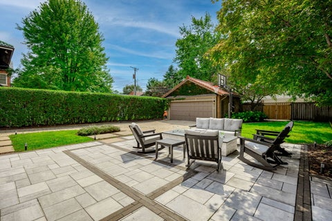 Tiny photo for 1135 N Kenilworth Avenue, Oak Park, IL 60302 (MLS # 12729647)