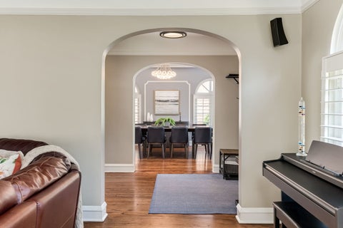 Tiny photo for 1135 N Kenilworth Avenue, Oak Park, IL 60302 (MLS # 12729647)