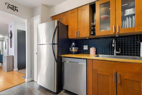 Tiny photo for 6325 N Sheridan Road #1906, Chicago, IL 60660 (MLS # 12598817)