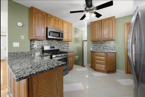 Tiny photo for 105 E Red Oak Avenue, Bensenville, IL 60106 (MLS # 12586751)