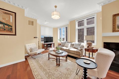 Tiny photo for 324 E 17th Street, Chicago, IL 60616 (MLS # 12475111)