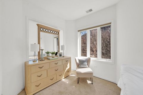 Tiny photo for 324 E 17th Street, Chicago, IL 60616 (MLS # 12475111)