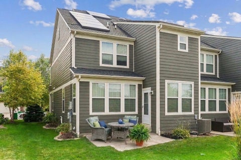Tiny photo for 162 Waverly Court, Bloomingdale, IL 60108 (MLS # 12762220)