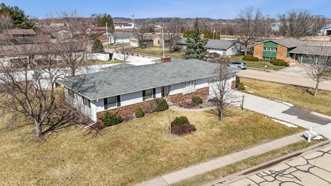 Tiny photo for 1533 2nd Avenue, Camanche, IA 52730 (MLS # 12597372)