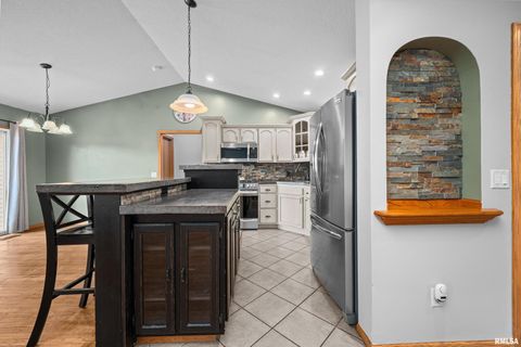 Tiny photo for 1405 E 7TH Street, Coal Valley, IL 61240 (MLS # QC4268680)