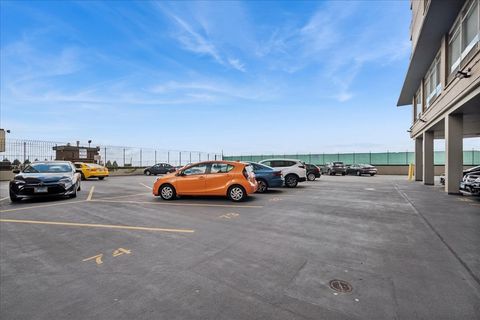 Tiny photo for 6301 N Sheridan Road #22D, Chicago, IL 60660 (MLS # 12527484)