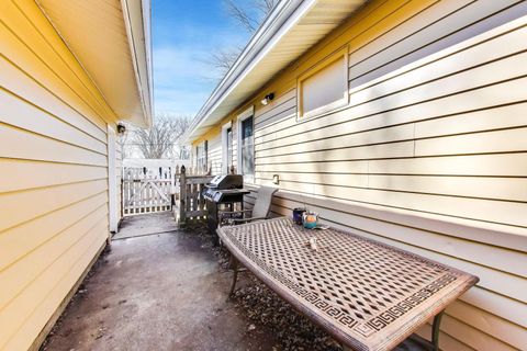 Tiny photo for 401 E Lincoln Street, Sycamore, IL 60178 (MLS # 12622284)