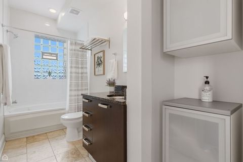 Tiny photo for 1360 W Estes Avenue #2N, Chicago, IL 60626 (MLS # 12518977)