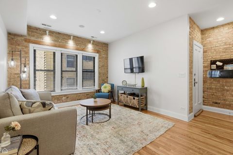 Tiny photo for 1360 W Estes Avenue #2N, Chicago, IL 60626 (MLS # 12518977)