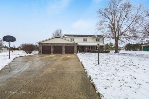 Photo of 2821 Abbington Drive, New Lenox, IL 60451 (MLS # 12535664)