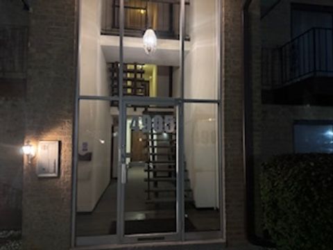 Tiny photo for 4905 W 109th Street #202, Oak Lawn, IL 60453 (MLS # 12513319)