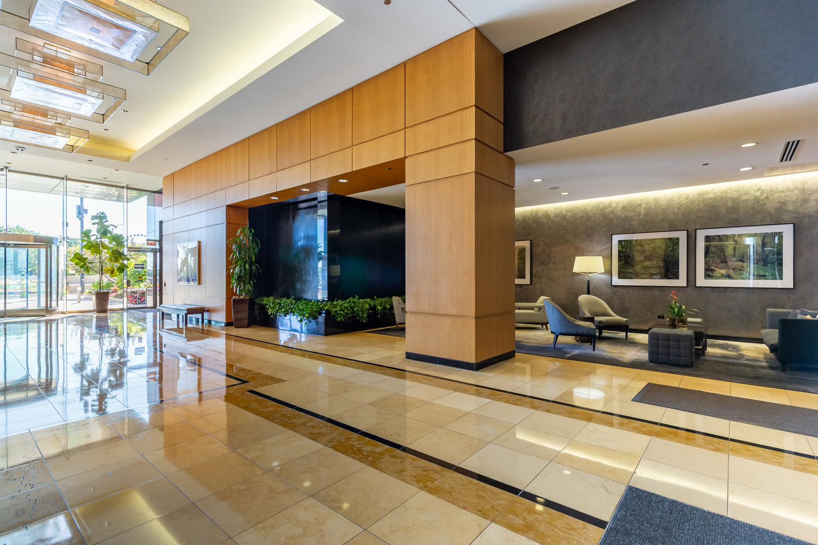 600 N LAKE SHORE Drive 4608