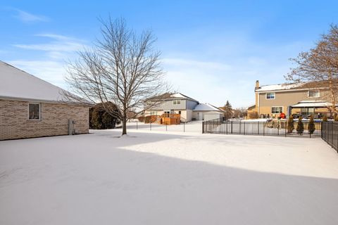 Tiny photo for 8614 Bangor Drive, Tinley Park, IL 60487 (MLS # 12558286)