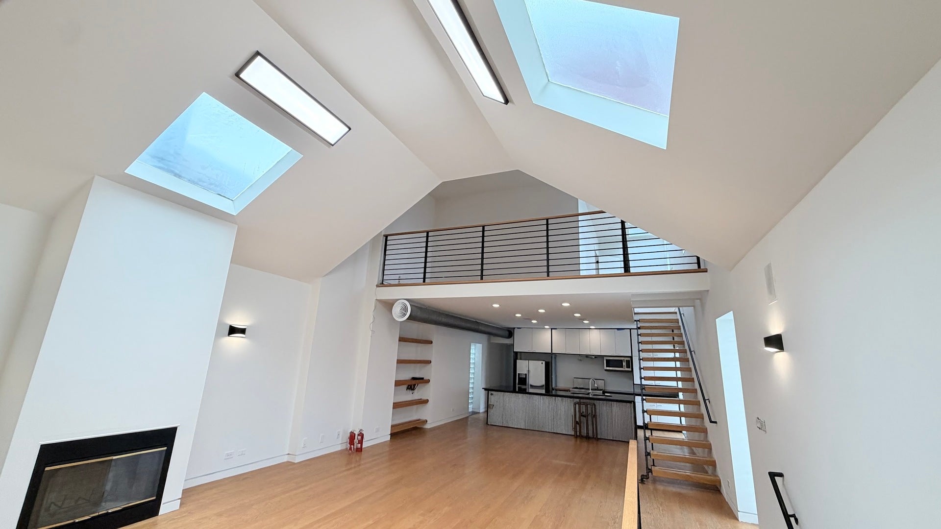 1945 W Thomas Street 2F