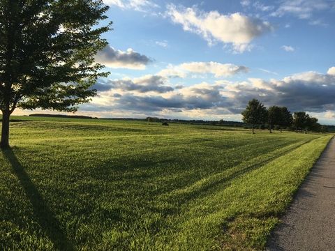 42 Autumn Lane St. Charles IL 60175