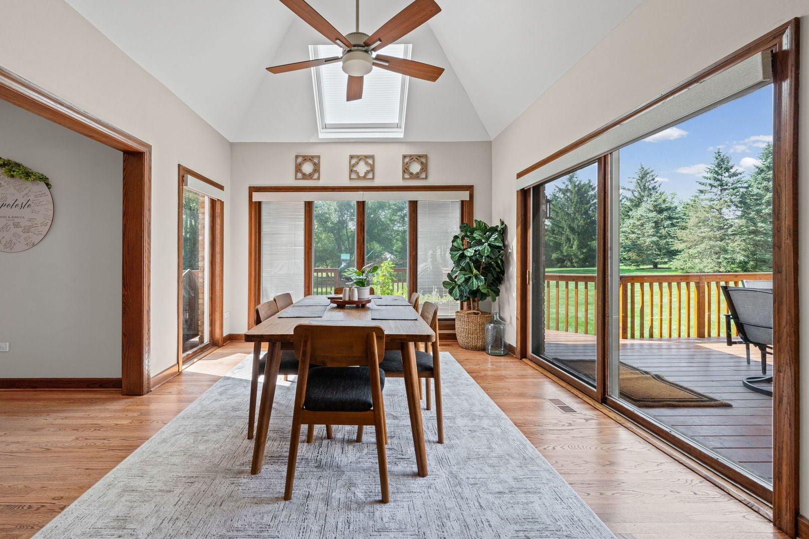 5657 Oakwood Circle
