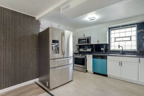 Tiny photo for 9513 S Merrion Avenue, Chicago, IL 60617 (MLS # 12796039)