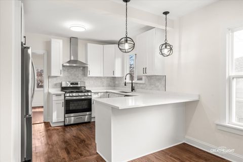 Tiny photo for 237 S Villa Avenue, Elmhurst, IL 60126 (MLS # 12570707)