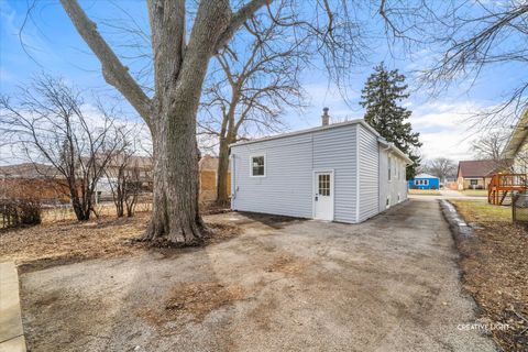 Tiny photo for 237 S Villa Avenue, Elmhurst, IL 60126 (MLS # 12570707)
