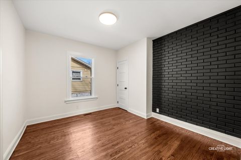 Tiny photo for 237 S Villa Avenue, Elmhurst, IL 60126 (MLS # 12570707)