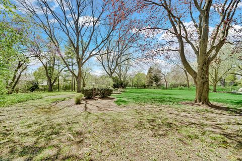 Tiny photo for 18879 W Arbor Boulevard, Grayslake, IL 60030 (MLS # 12358498)