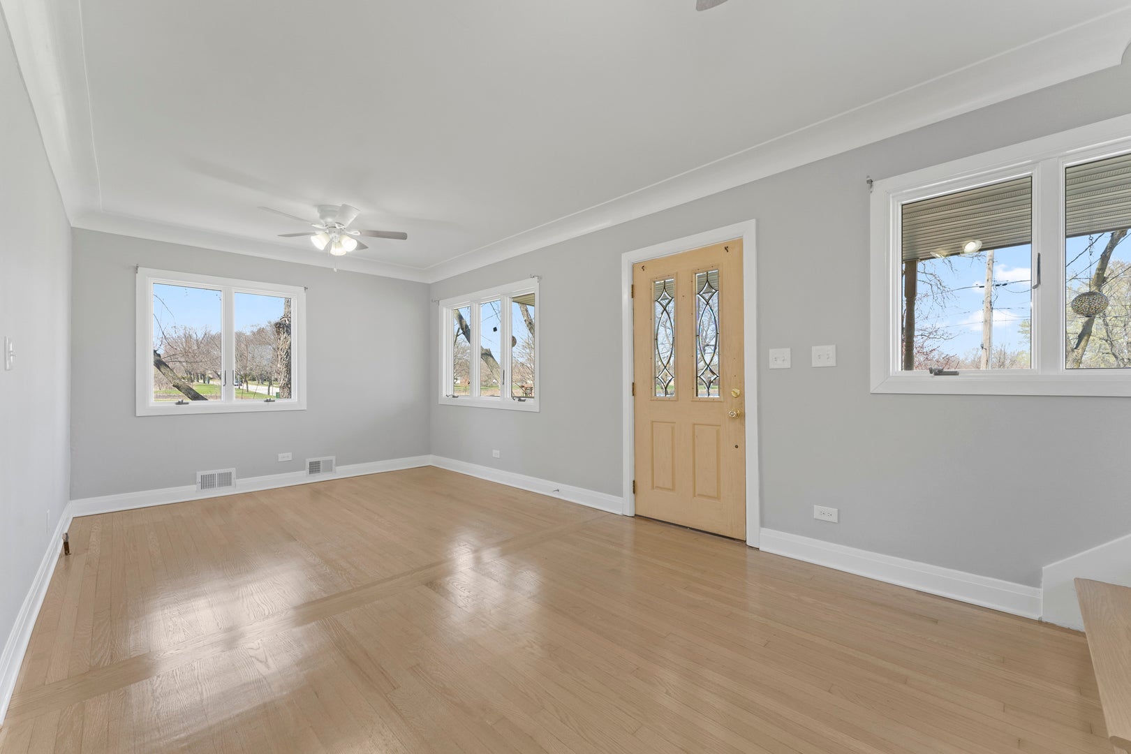 161 W Greenfield Avenue