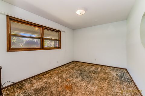 Tiny photo for 6102 Scott Lane, Crystal Lake, IL 60014 (MLS # 12469042)