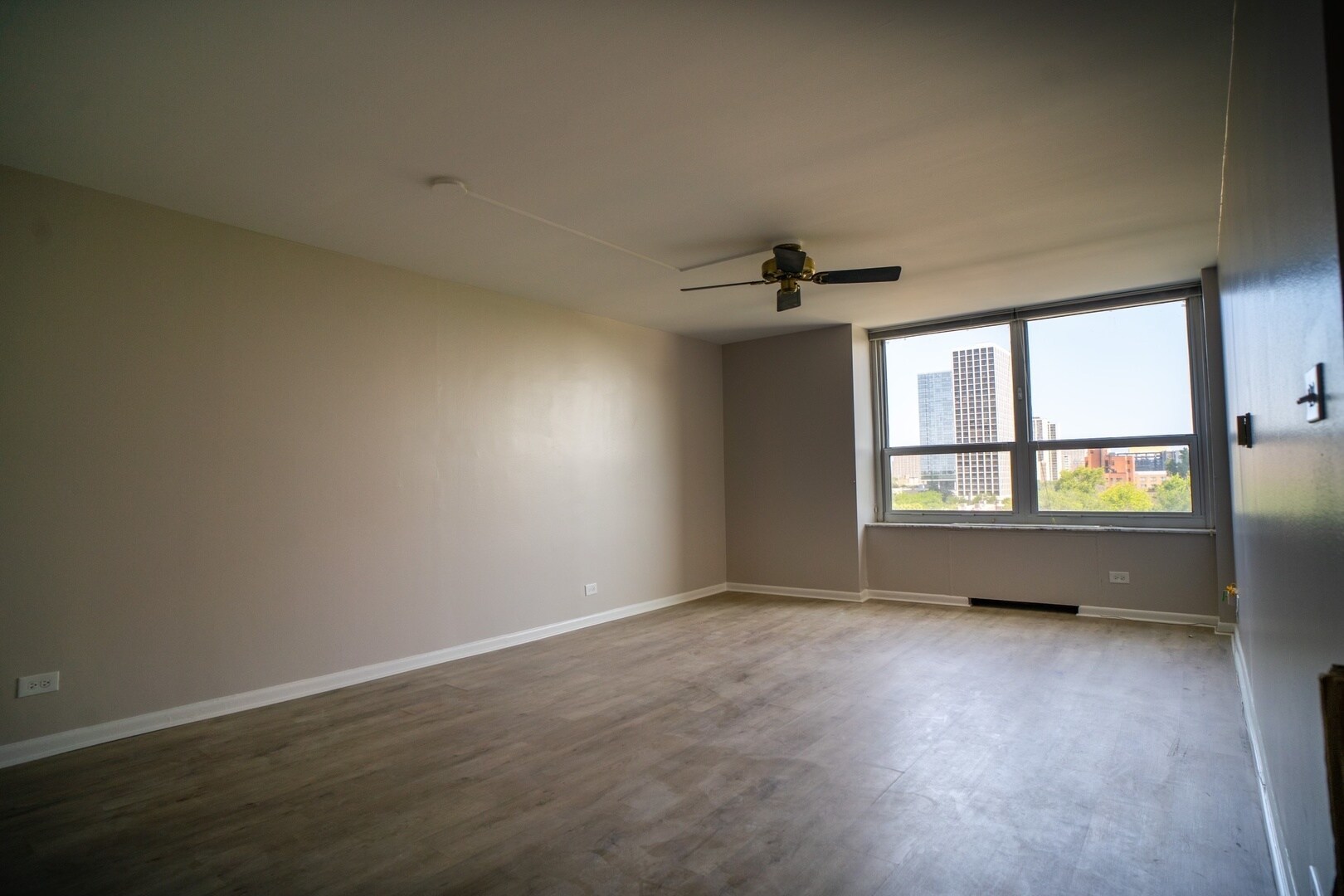 720 W Gordon Terrace 7F
