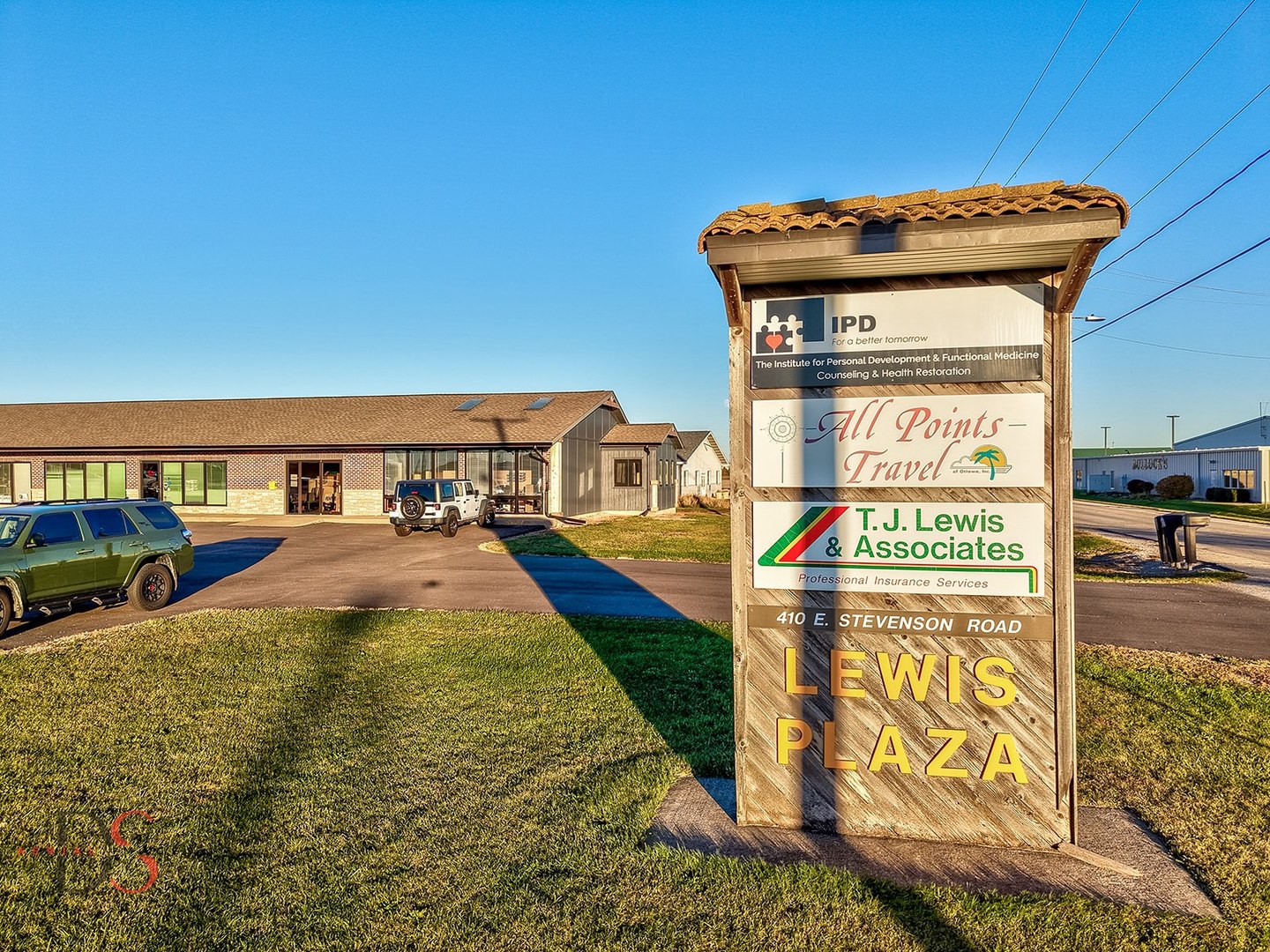 410 E Stevenson Road