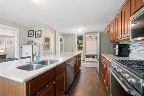 Tiny photo for 604 S Van Buren Street, Batavia, IL 60510 (MLS # 12477529)
