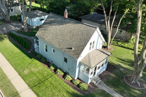 Tiny photo for 604 S Van Buren Street, Batavia, IL 60510 (MLS # 12477529)
