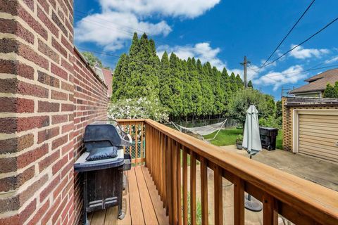 Tiny photo for 6320 W Peterson Avenue, Chicago, IL 60646 (MLS # 12482529)