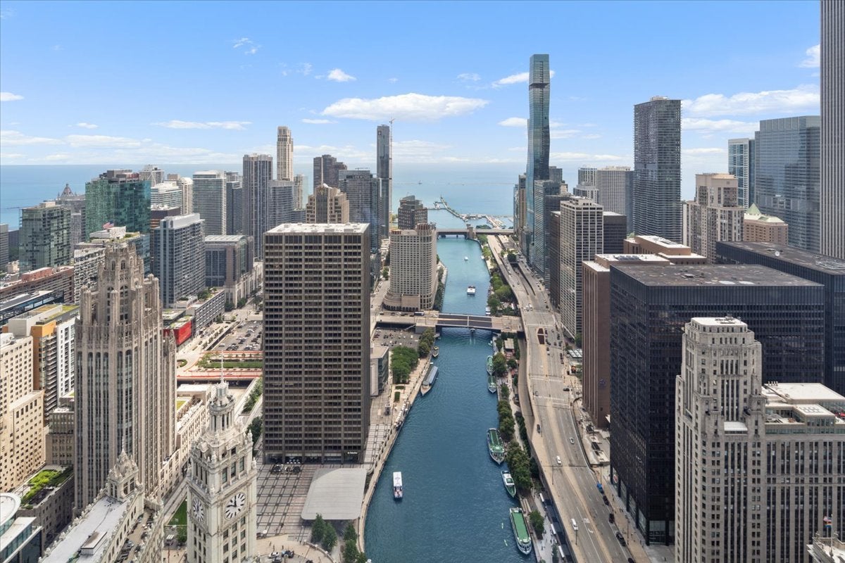 401 N Wabash Avenue 48A
