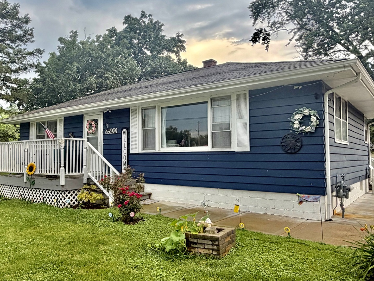 2500 Golfview Street