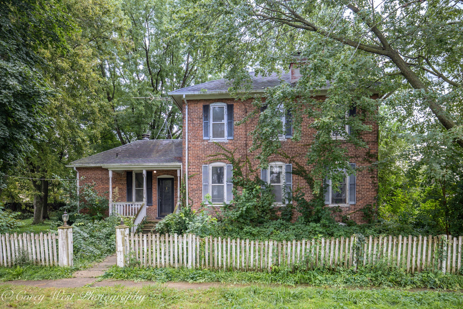 300 S MAIN Street