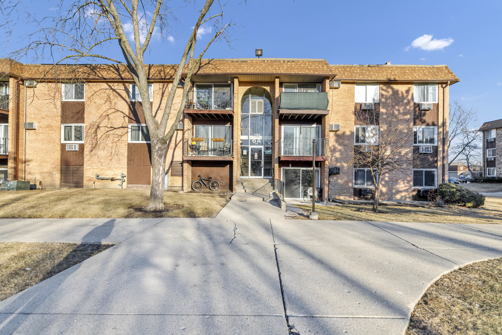 1180 Meadow Lane 6-306