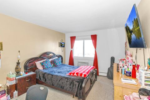 Tiny photo for 1180 Meadow Lane #6-306, Hoffman Estates, IL 60169 (MLS # 12589472)