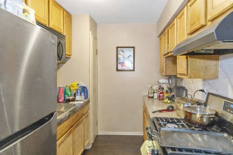 Tiny photo for 1180 Meadow Lane #6-306, Hoffman Estates, IL 60169 (MLS # 12589472)