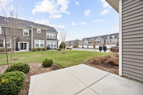 Tiny photo for 470 Watercress Drive, Aurora, IL 60504 (MLS # 12570258)