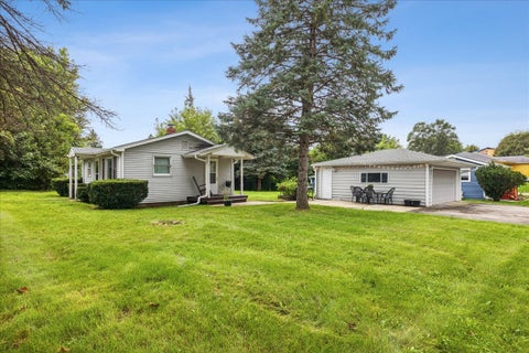 Tiny photo for 4809 E Wonder Lake Road, Wonder Lake, IL 60097 (MLS # 12765860)