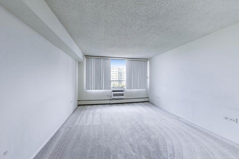 Tiny photo for 8809 W Golf Road #7F, Niles, IL 60714 (MLS # 12704889)