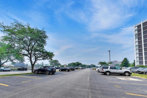 Tiny photo for 8809 W Golf Road #7F, Niles, IL 60714 (MLS # 12704889)