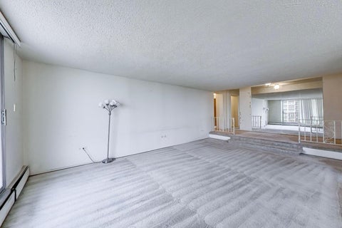 Tiny photo for 8809 W Golf Road #7F, Niles, IL 60714 (MLS # 12704889)