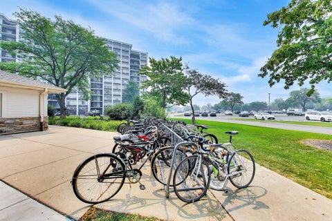 Tiny photo for 8809 W Golf Road #7F, Niles, IL 60714 (MLS # 12704889)