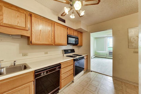 Tiny photo for 8809 W Golf Road #7F, Niles, IL 60714 (MLS # 12704889)