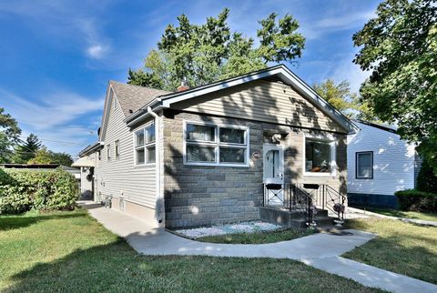 Tiny photo for 322 S WALNUT Street, Bensenville, IL 60106 (MLS # 12491639)