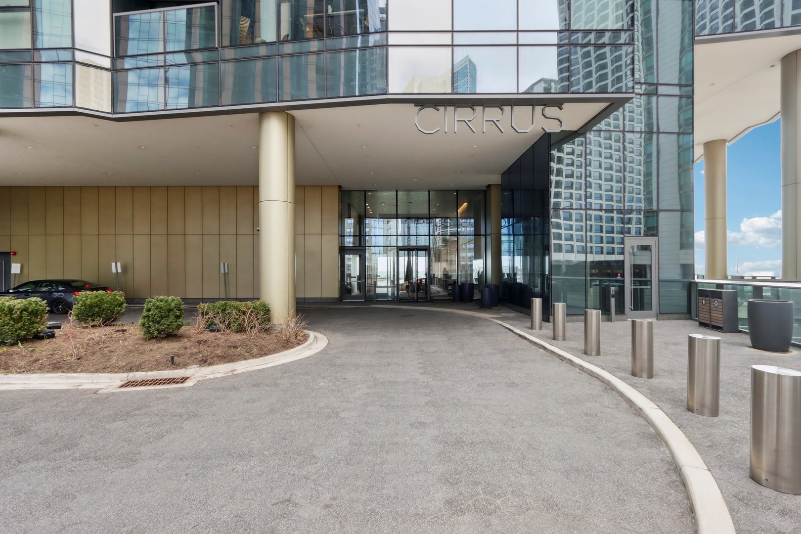 211 N Harbor Drive 1008