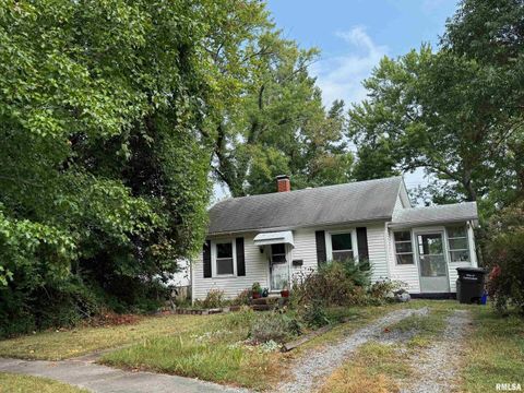 Tiny photo for 1010 W Walkup Avenue, Carbondale, IL 62901 (MLS # EB460278)