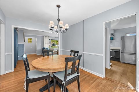 Tiny photo for 155 N Park Boulevard, Glen Ellyn, IL 60137 (MLS # 12511859)