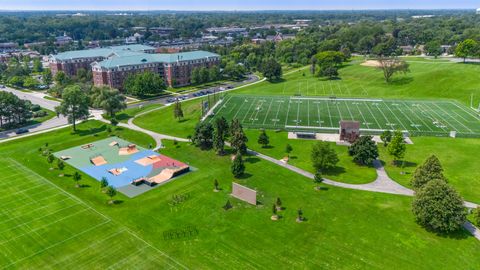 Tiny photo for 155 N Park Boulevard, Glen Ellyn, IL 60137 (MLS # 12511859)